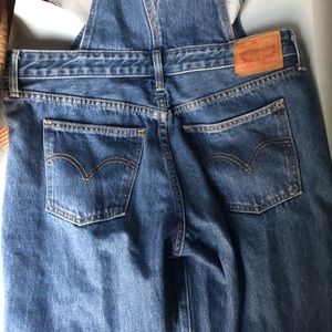 Urban outfitters Levi’s overalls